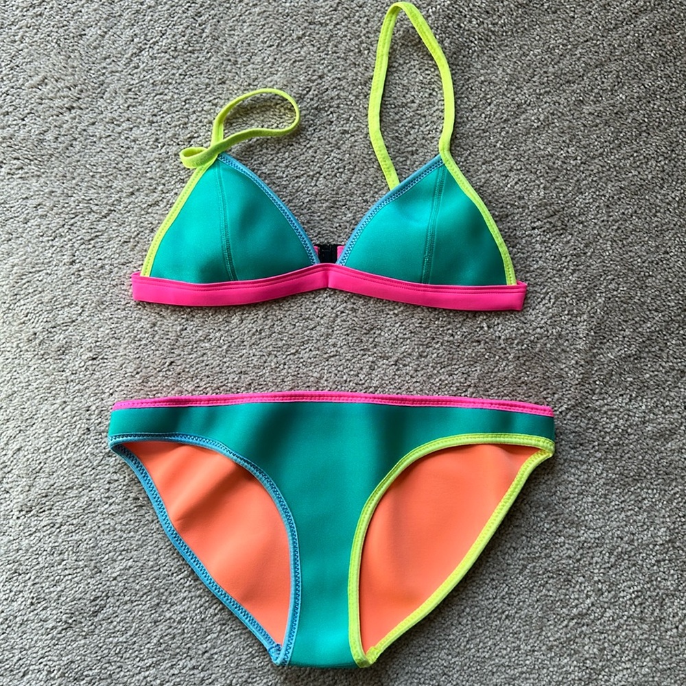 Triangl Swimwear Neon Teal Bikini XS Top, M Bottoms